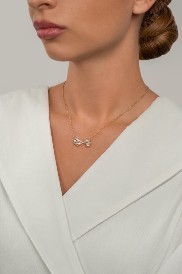 FEYONKAH Pendant in Yellow Gold with Diamonds - Image 3