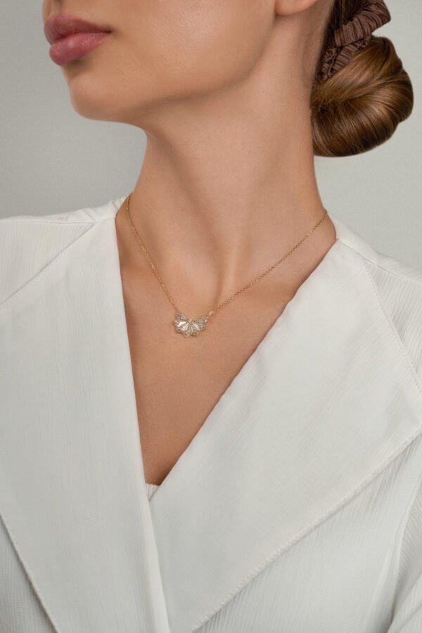 ZEKO Pendant in Yellow Gold with Diamonds - Image 2