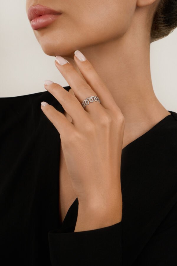 WAWES Half Ring in Gold with Diamonds - Image 8