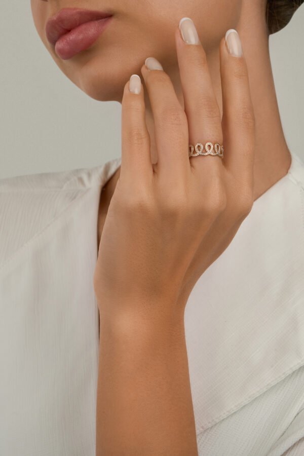 WAWES Half Ring in Gold with Diamonds - Image 10
