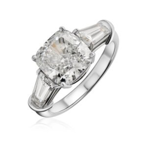 CLASSIC Ring in White Gold with Lab Grown Diamonds
