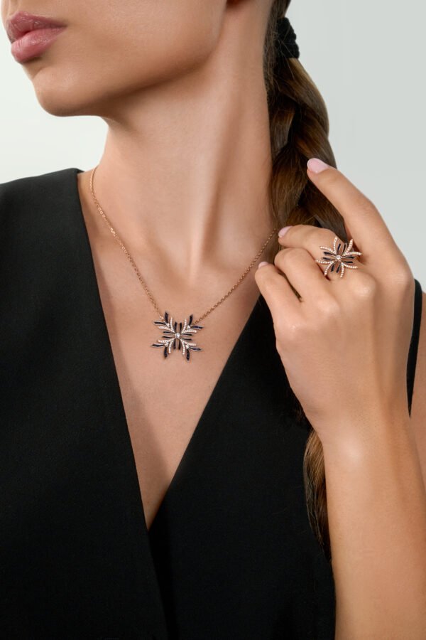 NIX Ring in Rose Gold with Diamonds - Image 3