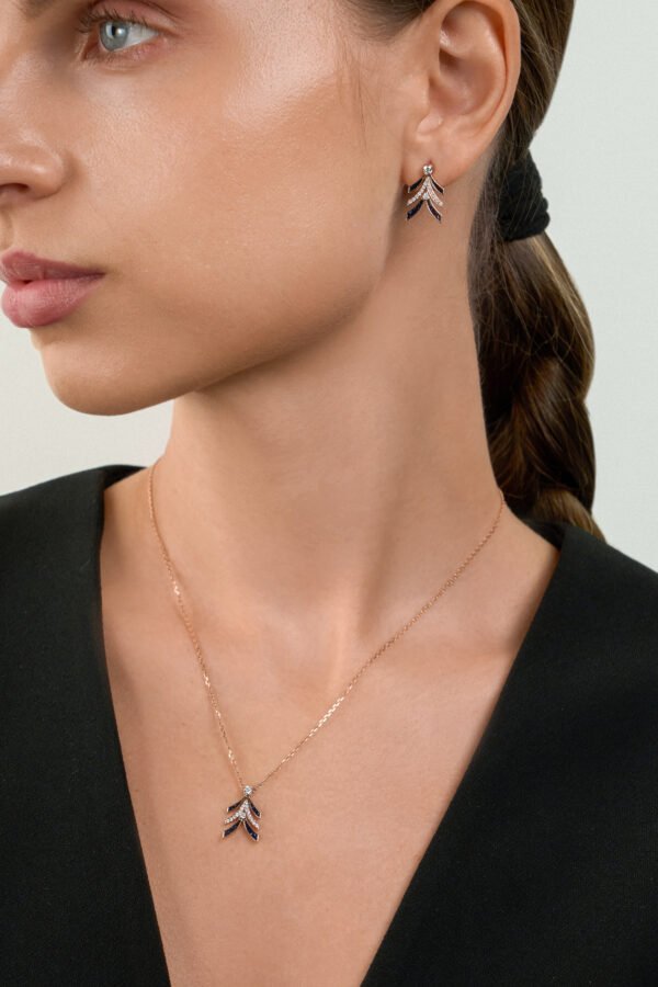 NIX Pendant in Rose Gold with Diamonds - Image 3