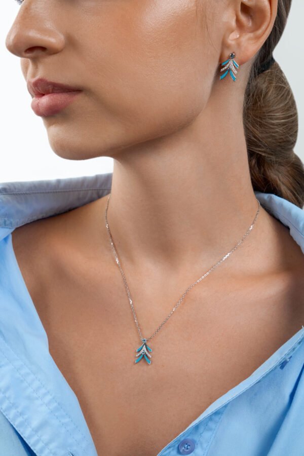 NIX Pendant in White Gold with Diamonds - Image 3