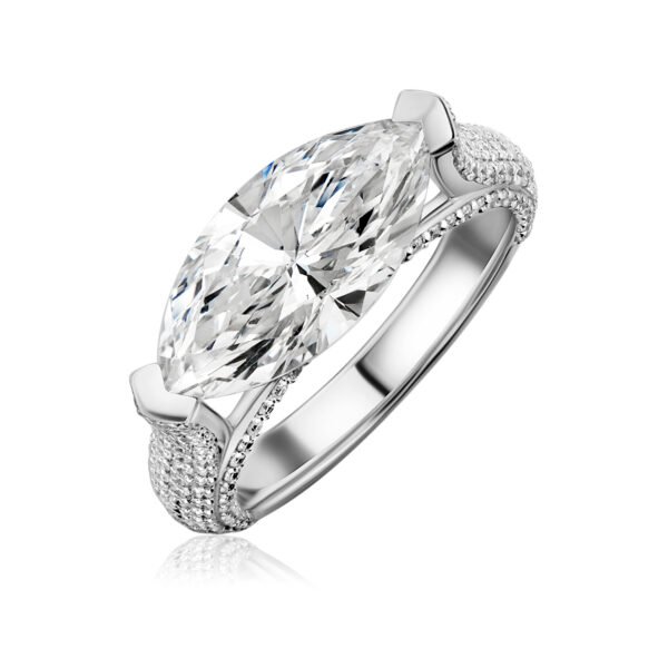 CLASSIC Ring in White Gold with Lab Grown Diamonds