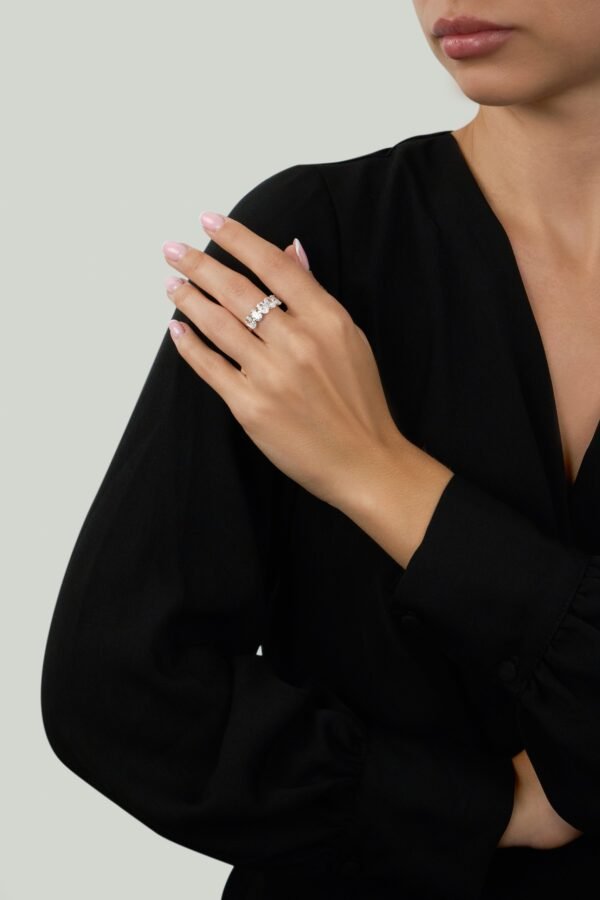 HIGH-END JEWELRY Ring in White Gold with Diamonds - Image 4